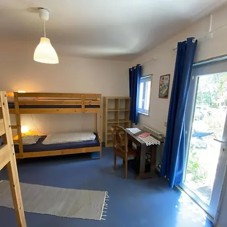 Da Silva Surfcamp 4 Bettzimmer Mit Fruehstueck * Lourinha (Lisbon)