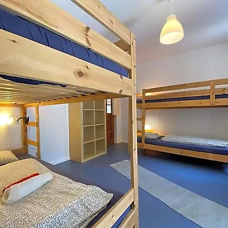Da Silva Surfcamp 4 Bettzimmer Mit Fruehstueck * Lourinha (Lisbon)